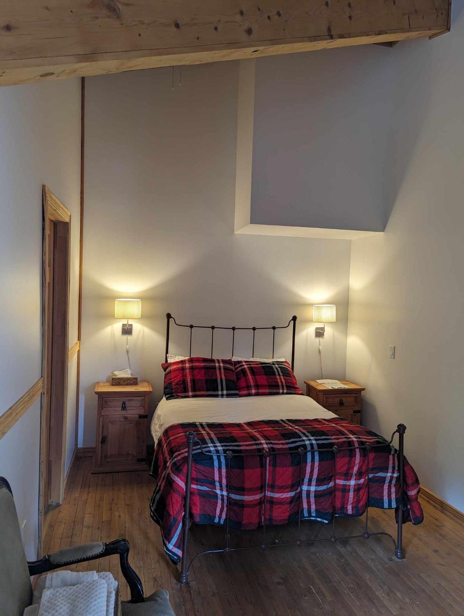 Saint-David-de-Falardeau Auberge Carcajou חדר תמונה