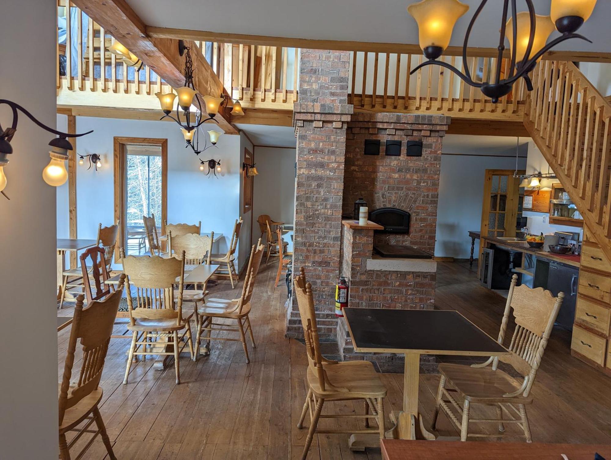 Saint-David-de-Falardeau Auberge Carcajou מראה חיצוני תמונה